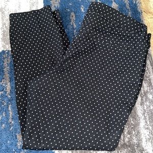 Size 14 Old Navy Pixie pants.